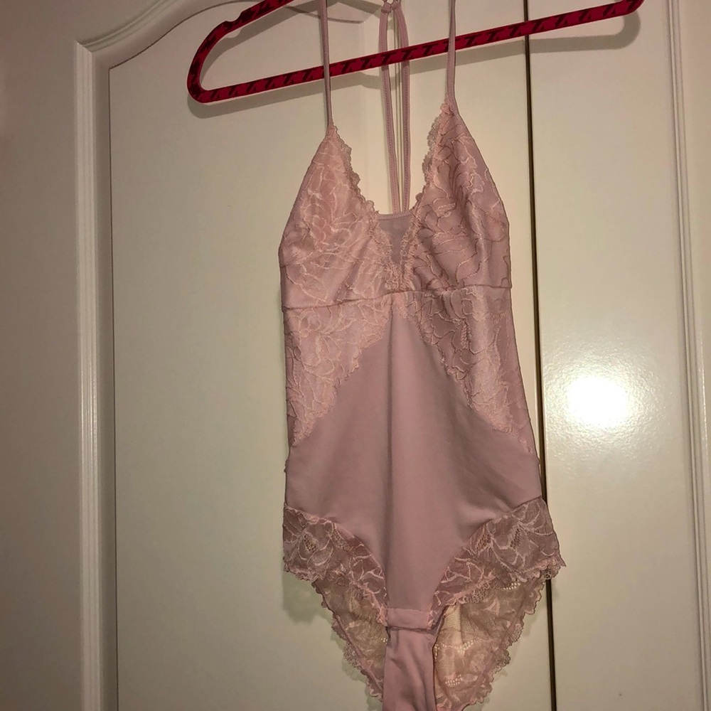 XS baby pink lacy bodysuit/lingerie